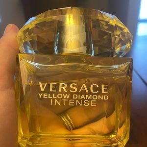 Versace Yellow Diamond INTENSE